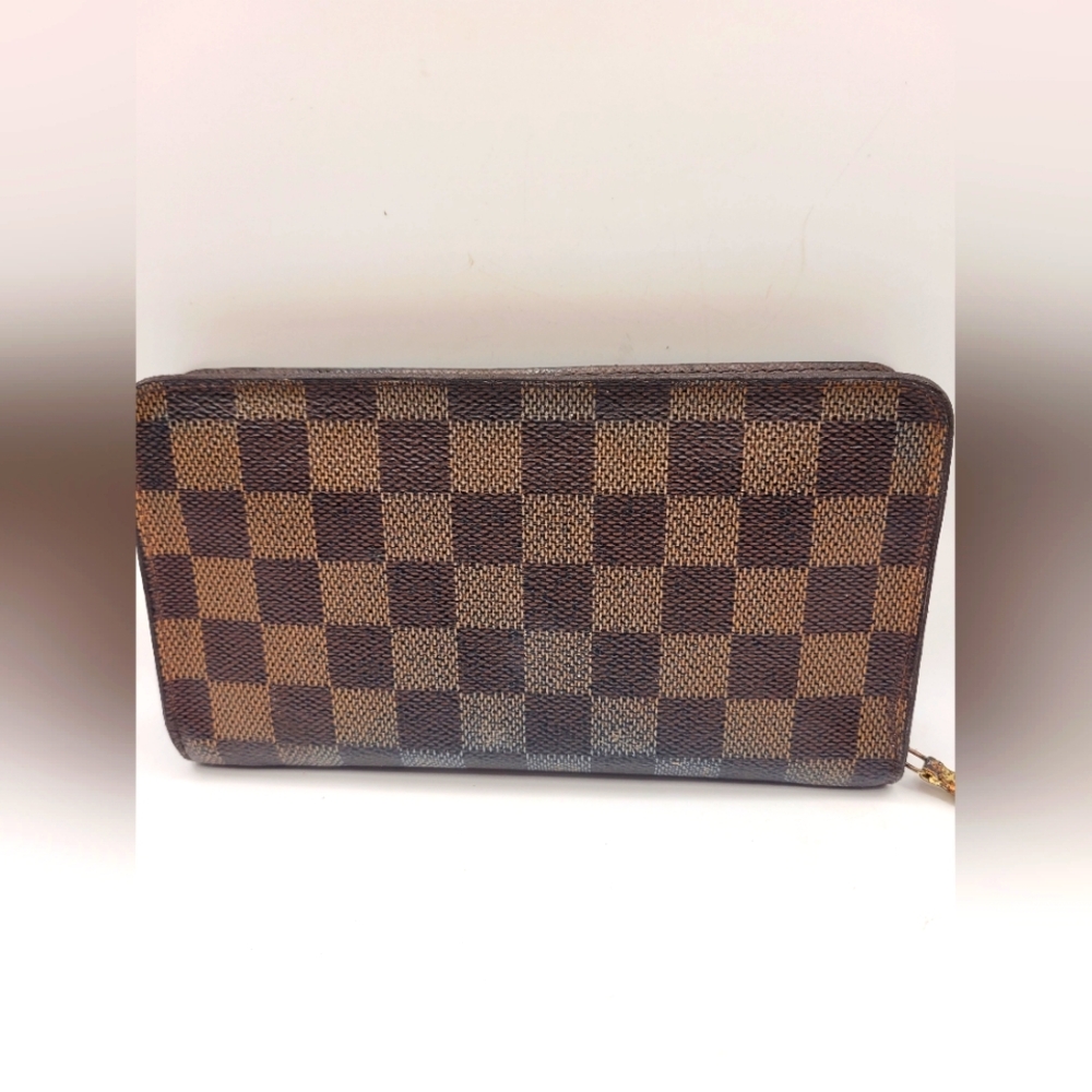 Louis Vuitton Vintage Zip Wallet